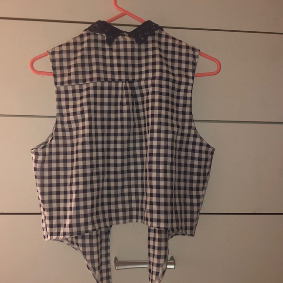 Checkered button down top - Picture 3 of 3